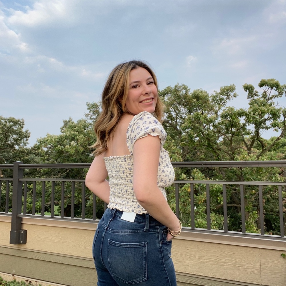 Meet your Posher, Kelly